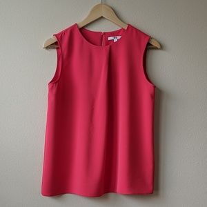 Uniqlo top